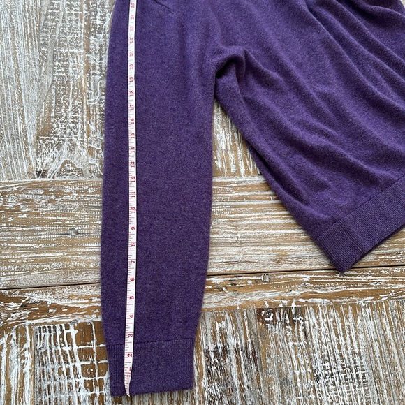 Masters - Greyson sweater - EUC - Picture 9 of 11